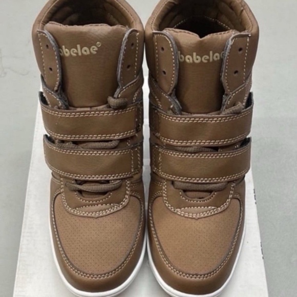 Shoes - Brown Kids High-Top Sneakers